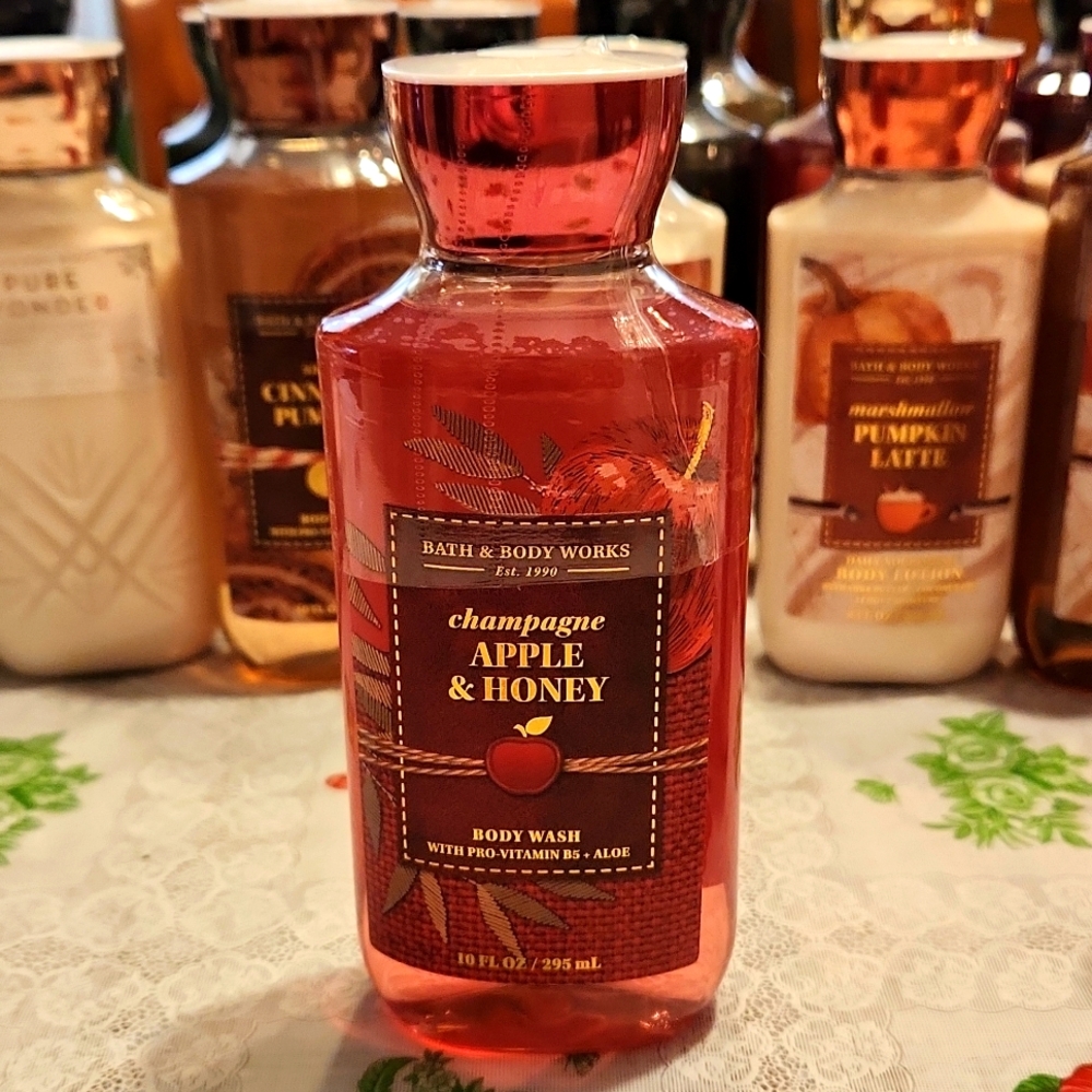 NWT CHAMPAGNE APPLE & HONEY 🍎 🍯